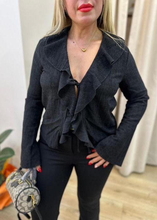 Siyah Fırfırlı Hırka