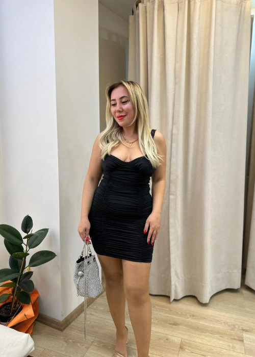 Rossi Siyah Drapeli Elbise