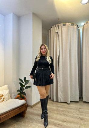 Siyah Kayık Yaka Transparan Bluz