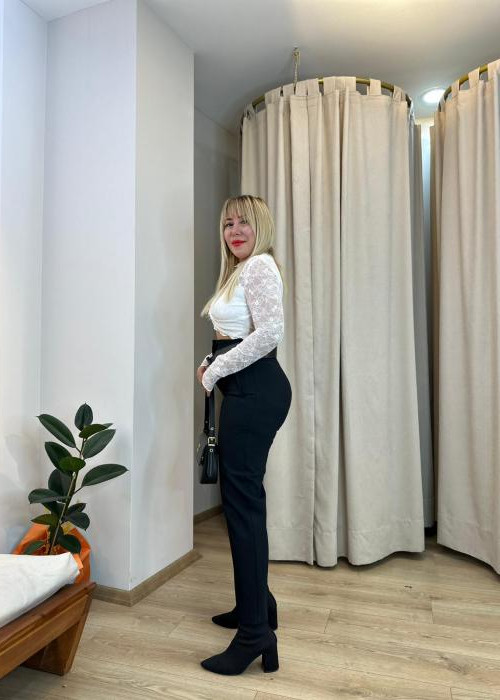 Siyah Önü Flatolu Pantolon