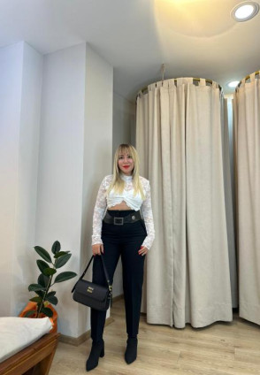 Siyah Önü Flatolu Pantolon