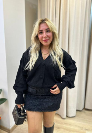 Siyah Gül Dokulu Hırka