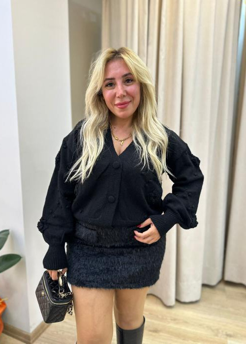 Siyah Gül Dokulu Hırka