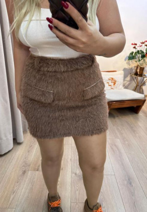 Kahverengi Tüylü Etek 