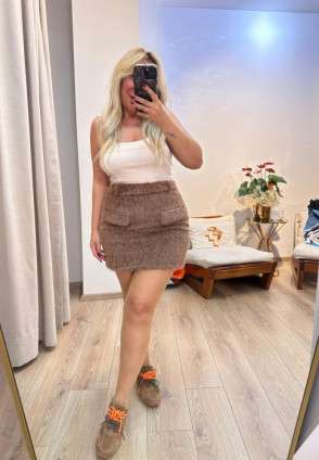 Kahverengi Tüylü Etek 
