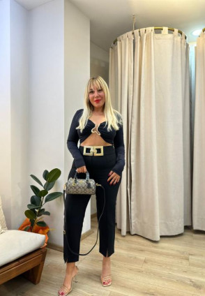 Aksesuar Detaylı Crop Bluz