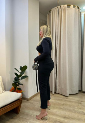 Siyah Paça Detaylı Kumaş Pantolon