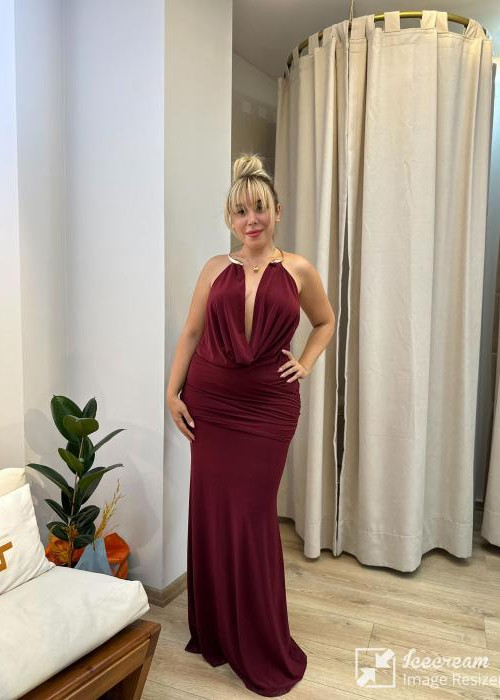 Bordo Derin Göğüs Dekolteli Maksi Elbise
