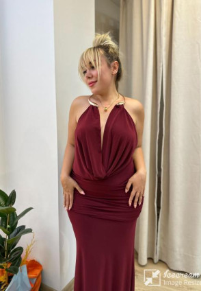 Bordo Derin Göğüs Dekolteli Maksi Elbise