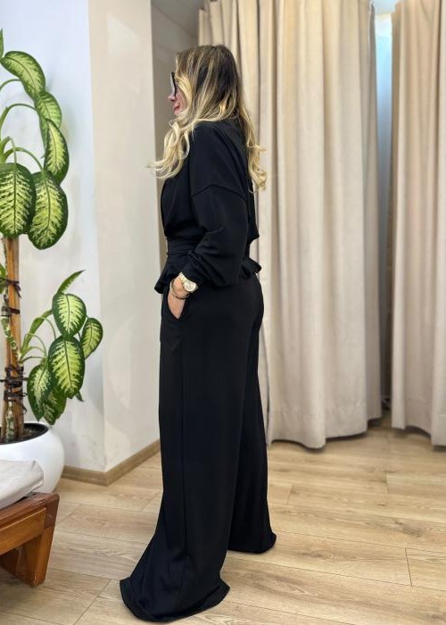 Mia Siyah Takım