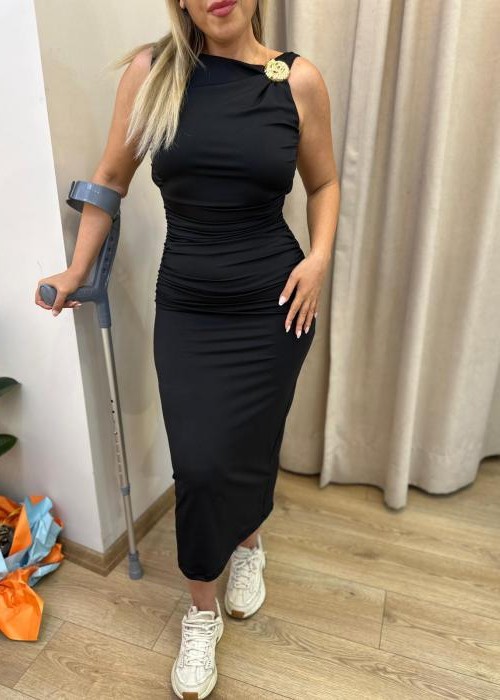 Siyah Sırt Dekolteli Midi Elbise