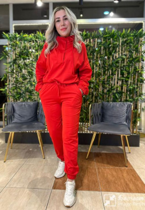 Kapüşonlu Kırmızı Dalgıç Takım