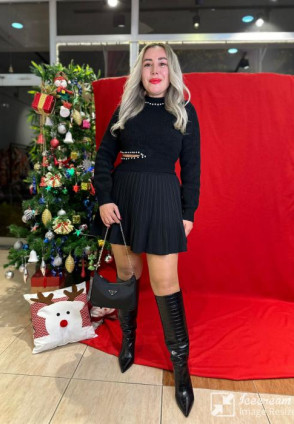 Siyah Bel Detay Taşlı Kazak