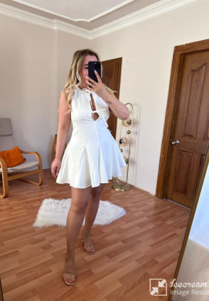 Zara Model Ekru Volanlı Elbise