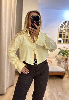 Sarı Piercing Detaylı Tasarım Gömlek
