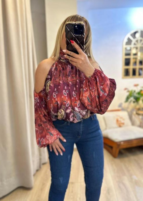 Bordo Omuzlar Açık Bluz