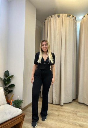 Siyah Kapüşonlu Pantolonlu Takım