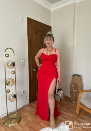 Kırmızı Maksi Yırtmaçlı Abiye Elbise