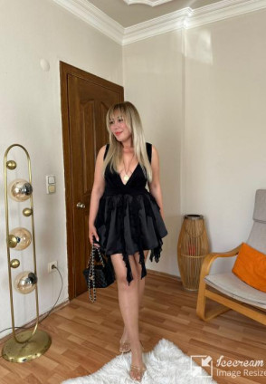 Kikiriki Siyah Siyah V Yaka Kolsuz Fırfırlı Elbise 