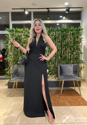 Siyah Maksi Yırtmaçlı Elbise