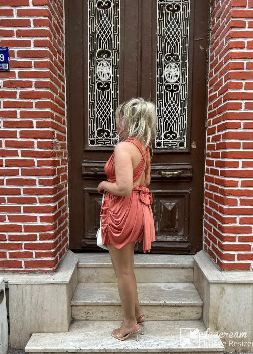 Olivia Farklı Bağlamalı Büzgülü Mini Elbise