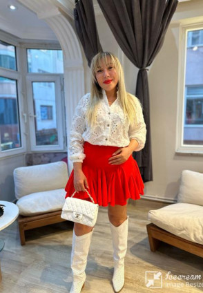 Kırmızı Volanlı Mini Etek