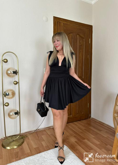 Anita Siyah Elbise