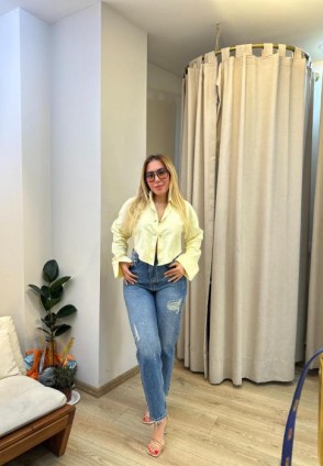 Sarı Piercing Detaylı Tasarım Gömlek