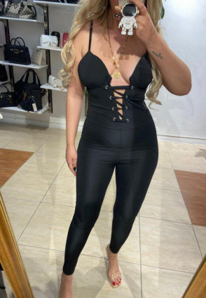 Göğüs Detaylı Tulum