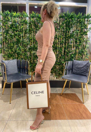 Vizon Yaka Detaylı Midi Elbise