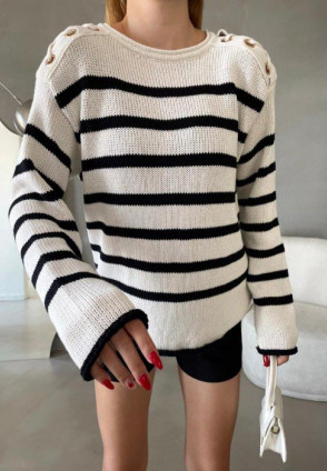 Kuşgözü Detaylı Triko Kazak