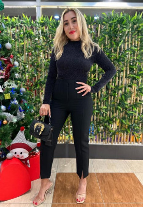 Sırt Dekolteli Taşlı Bluz