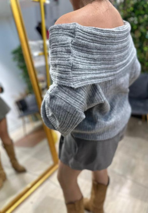 Gri Kayık Yaka Triko Bluz