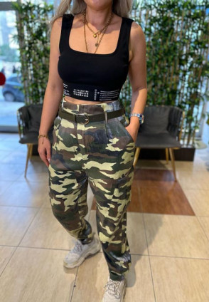 Siyah Bel Detaylı Crop