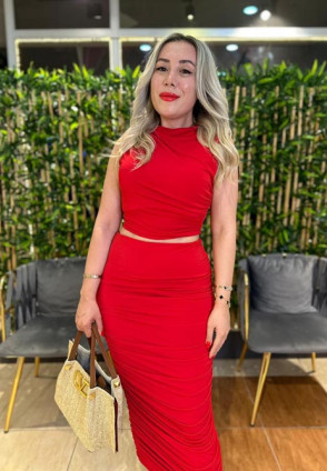 Kırmızı Eteği Drapeli Takım