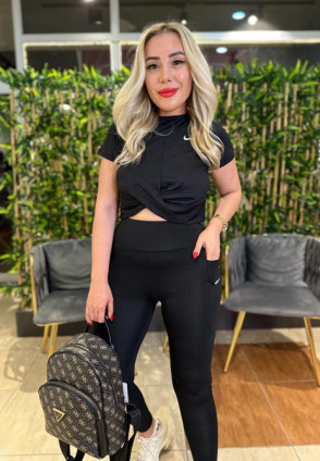 Nke Siyah Crop T-Shirt