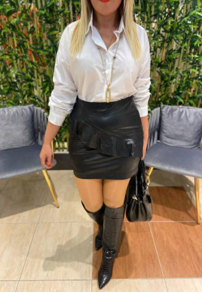 Fırfırlı Mini Deri Etek