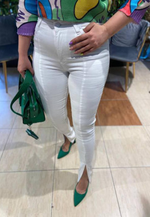 Yüksek Bel Yırtmaçlı Jean Beyaz