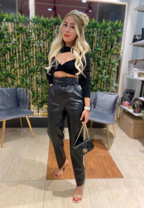 Deri Kemerli Ultra Yüksek Bel Pantolon