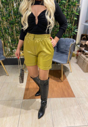 Yağ Yeşili Deri Şort